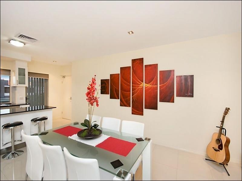 4/215 Wellington Road, East Brisbane QLD 4169