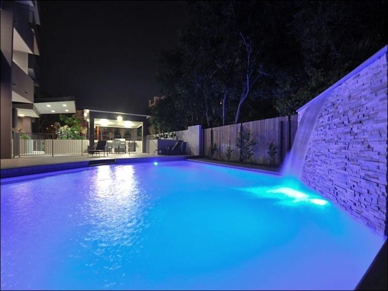 4/215 Wellington Road, East Brisbane QLD 4169