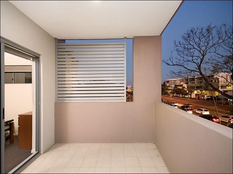 4/215 Wellington Road, East Brisbane QLD 4169