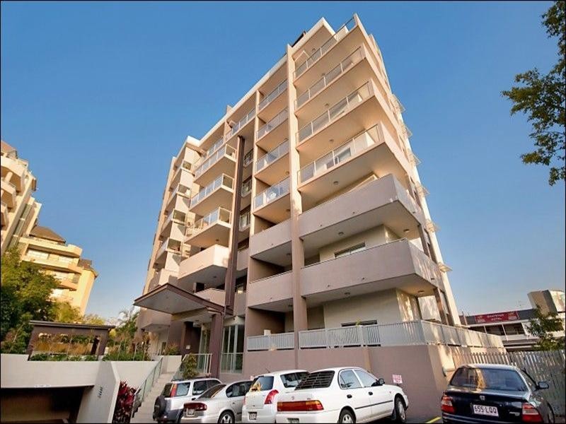 4/215 Wellington Road, East Brisbane QLD 4169