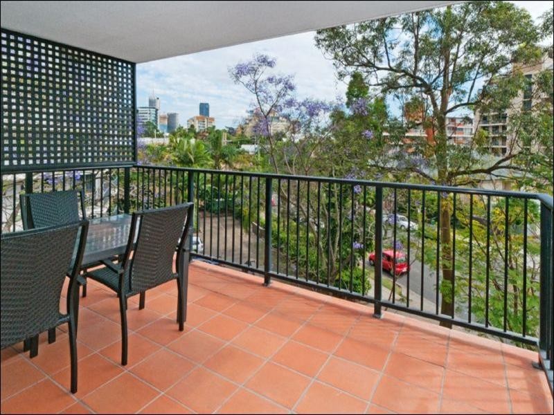 14/75 Thorn Street, Kangaroo Point QLD 4169