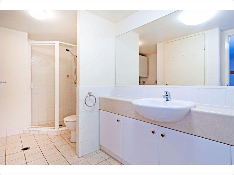 11/45 Deakin Street, Kangaroo Point QLD 4169