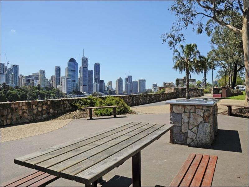 14 Paton Street, Kangaroo Point QLD 4169