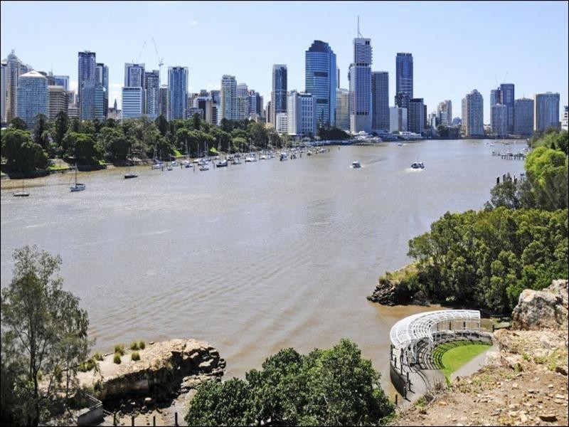 14 Paton Street, Kangaroo Point QLD 4169
