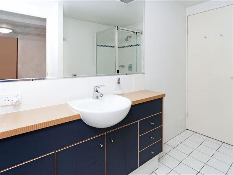 126/15 Goodwin Street, Kangaroo Point QLD 4169