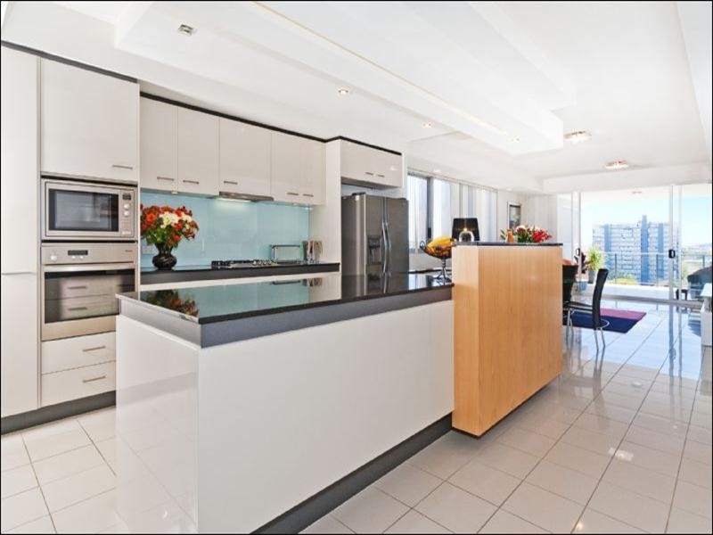 38/98 Thorn Street, Kangaroo Point QLD 4169