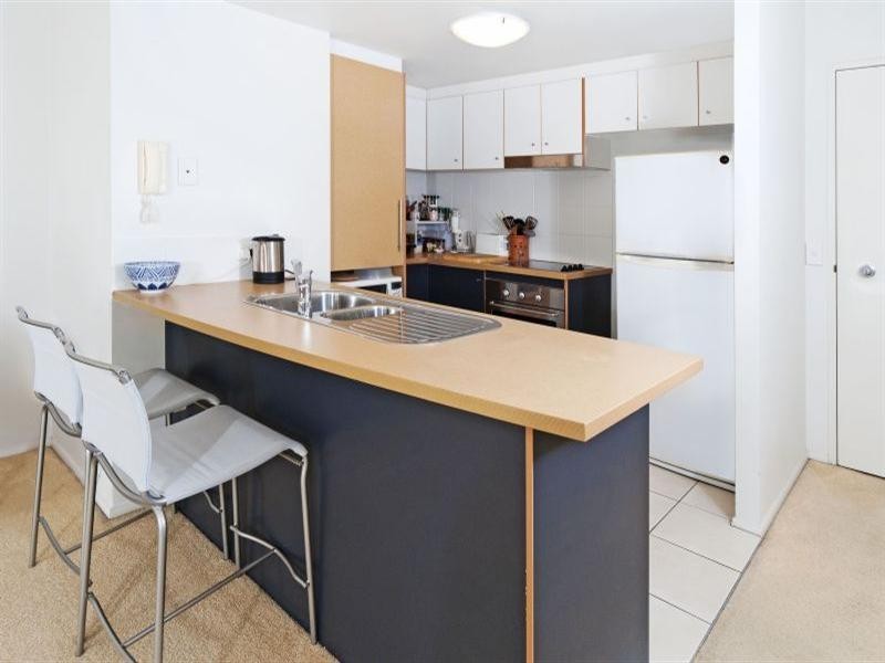 108/15 Goodwin Street, Kangaroo Point QLD 4169