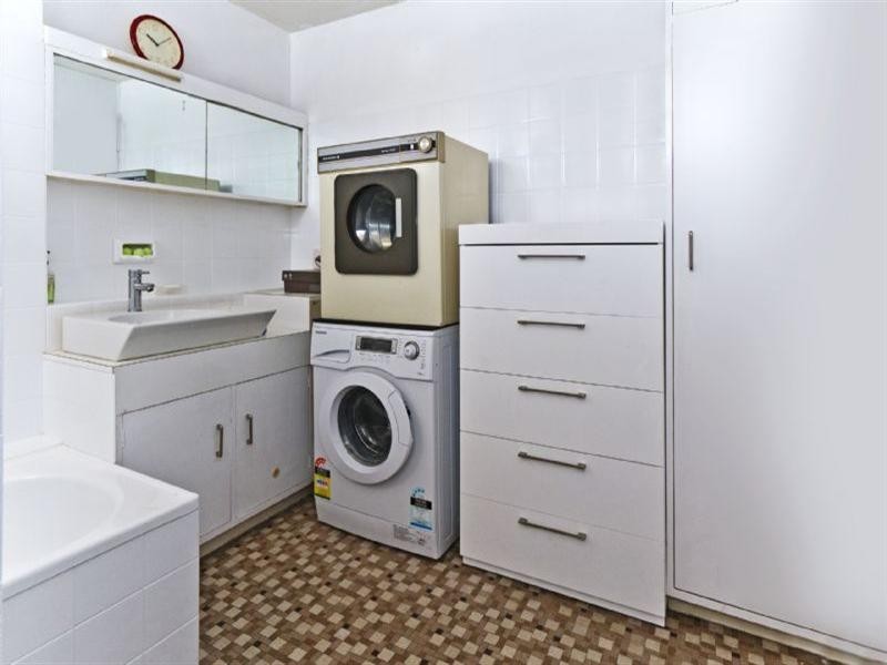 63/64 Thorn Street, Kangaroo Point QLD 4169