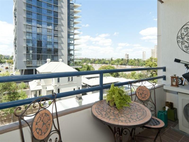 245 Main Street, Kangaroo Point QLD 4169