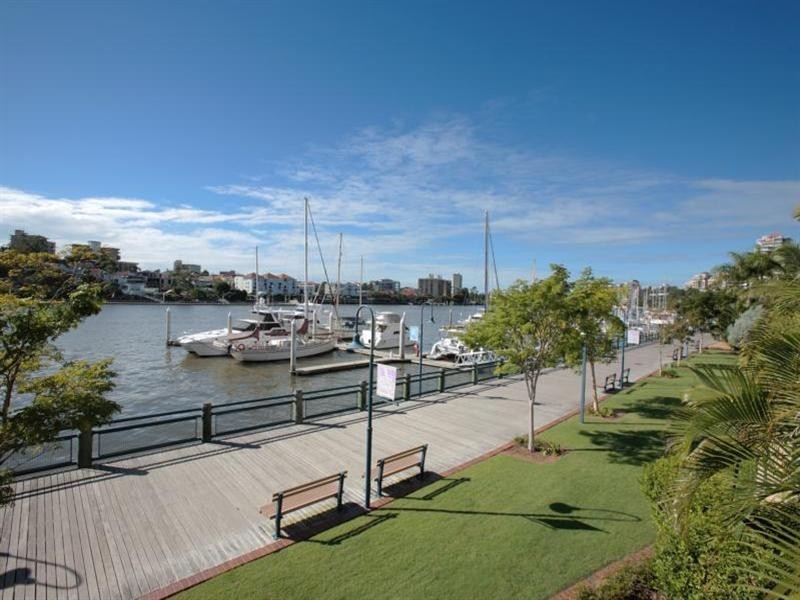 72/8 Goodwin Street, Kangaroo Point QLD 4169