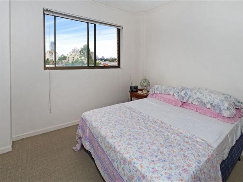 89 Thorn Street, Kangaroo Point QLD 4169