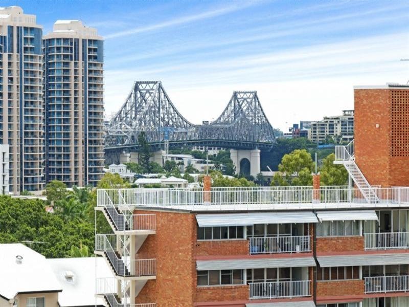 89 Thorn Street, Kangaroo Point QLD 4169