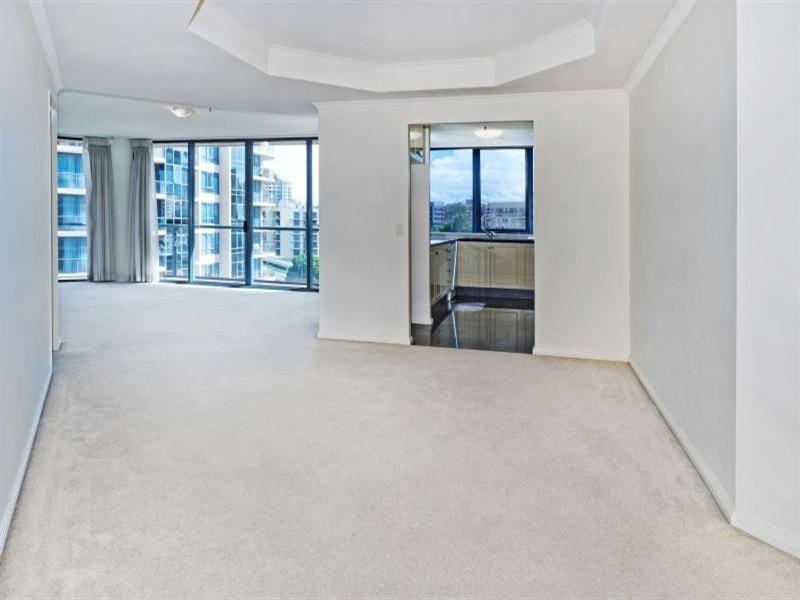 33/8 Goodwin Street, Kangaroo Point QLD 4169
