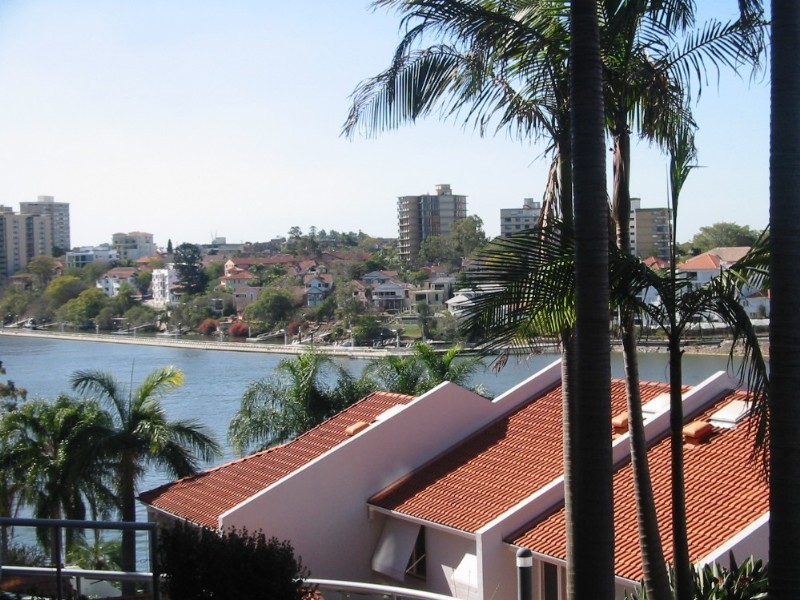 30 O’Connell Street, Kangaroo Point QLD 4169