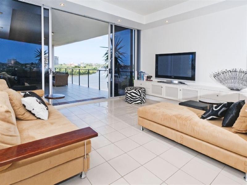 12/98 Thorn Street, Kangaroo Point QLD 4169