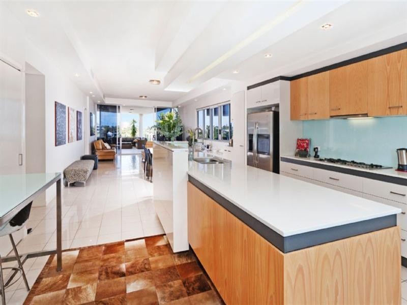 12/98 Thorn Street, Kangaroo Point QLD 4169