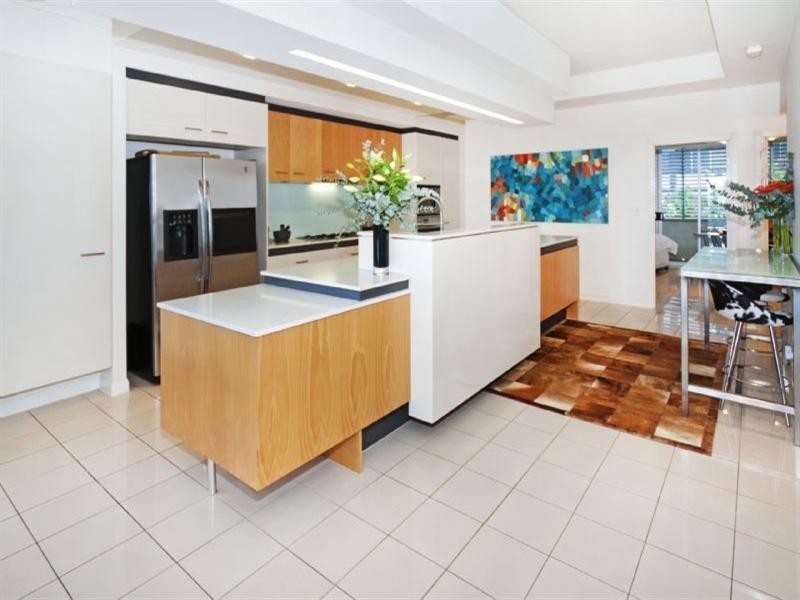 12/98 Thorn Street, Kangaroo Point QLD 4169