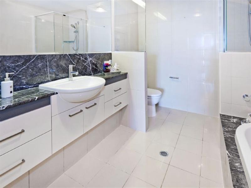 12/98 Thorn Street, Kangaroo Point QLD 4169