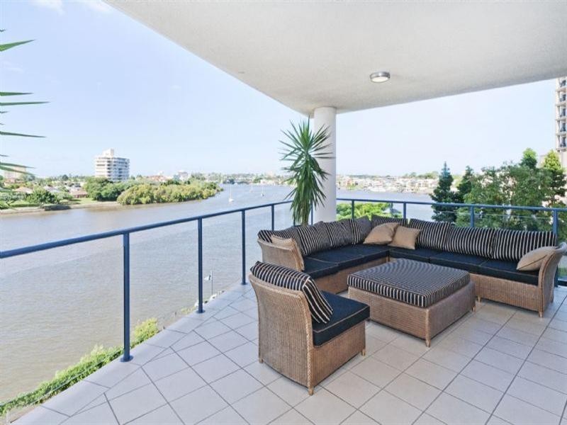 12/98 Thorn Street, Kangaroo Point QLD 4169