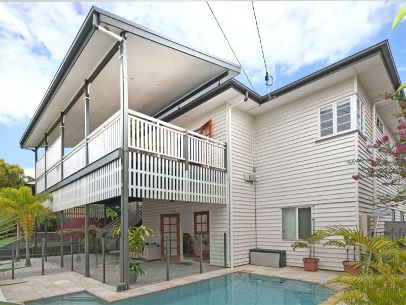 43 Mossgrove Street, Woolloongabba QLD 4102