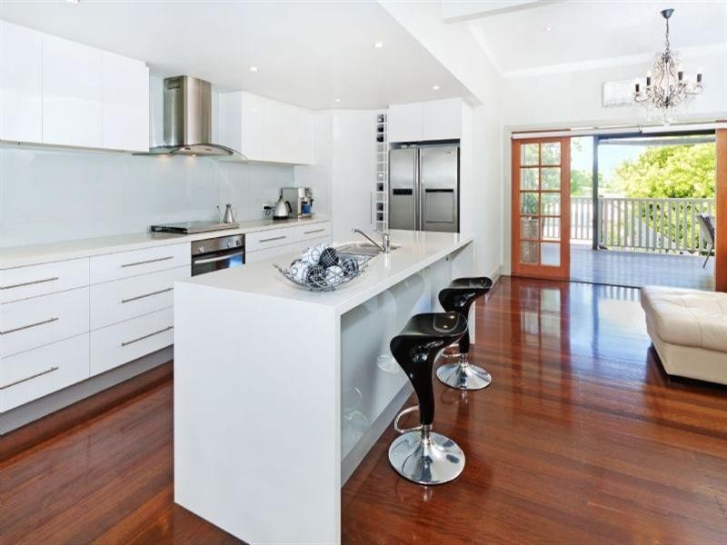 43 Mossgrove Street, Woolloongabba QLD 4102