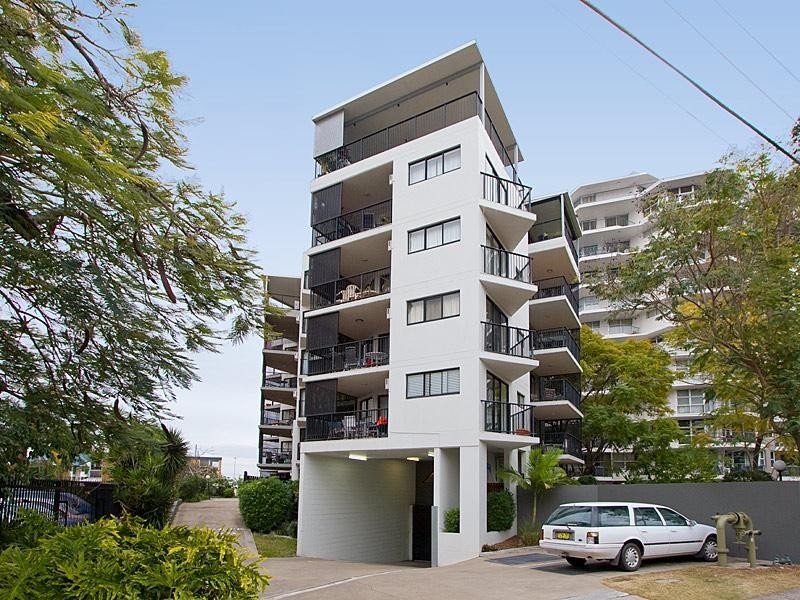 75 Thorn Street, Kangaroo Point QLD 4169