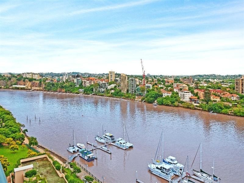2 Goodwin Street, Kangaroo Point QLD 4169