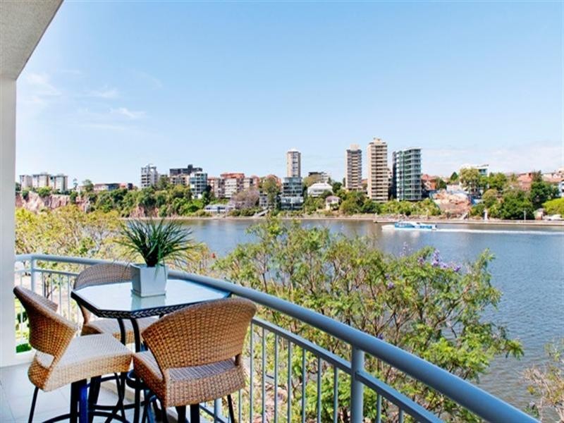 50 Rotherham Street, Kangaroo Point QLD 4169