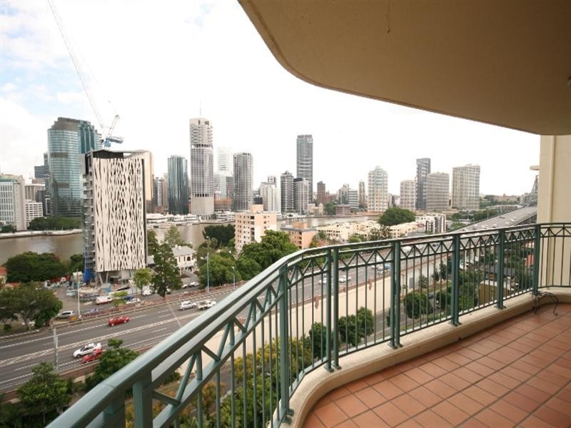 1 Goodwin Street, Kangaroo Point QLD 4169