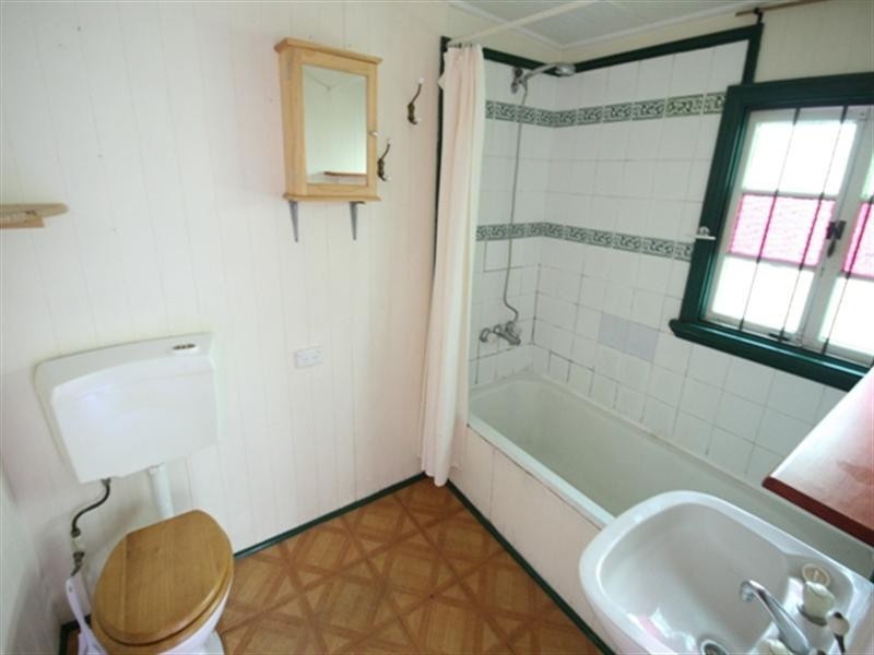 33 Stafford Street, East Brisbane QLD 4169