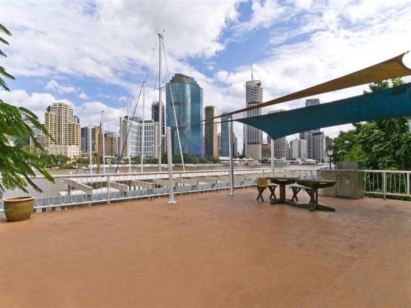 30/355 Main Street, Kangaroo Point QLD 4169