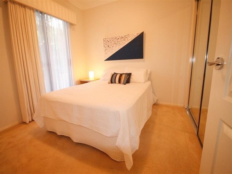165 Main Street, Kangaroo Point QLD 4169