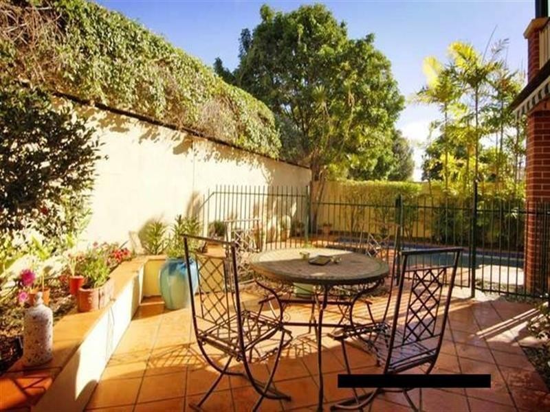 106 Racecourse Road, Ascot QLD 4007