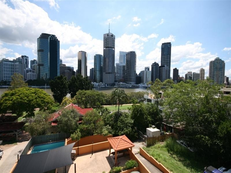 235 Main Street, Kangaroo Point QLD 4169