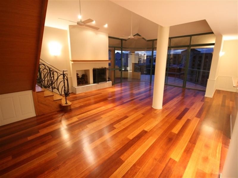 10 Park Avenue, Kangaroo Point QLD 4169