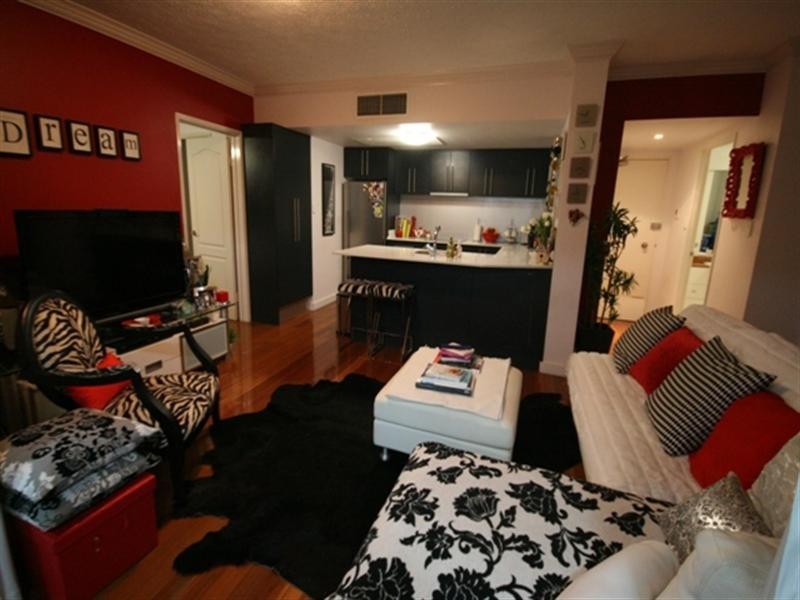 165 Main Street, Kangaroo Point QLD 4169