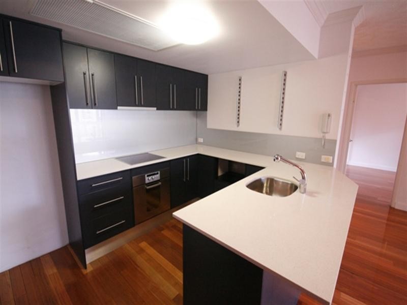 165 Main Street, Kangaroo Point QLD 4169