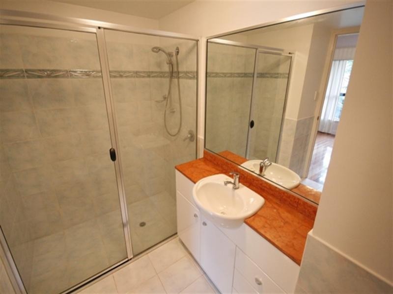 165 Main Street, Kangaroo Point QLD 4169