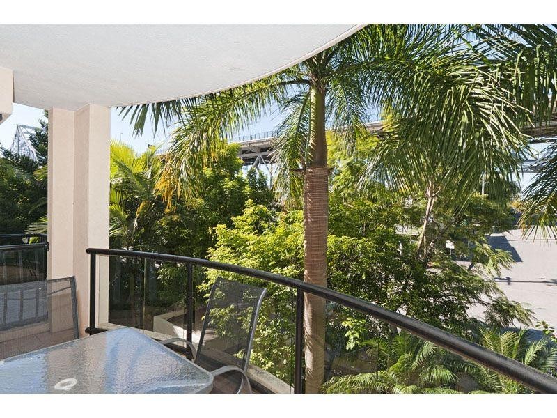 165 Main Street, Kangaroo Point QLD 4169