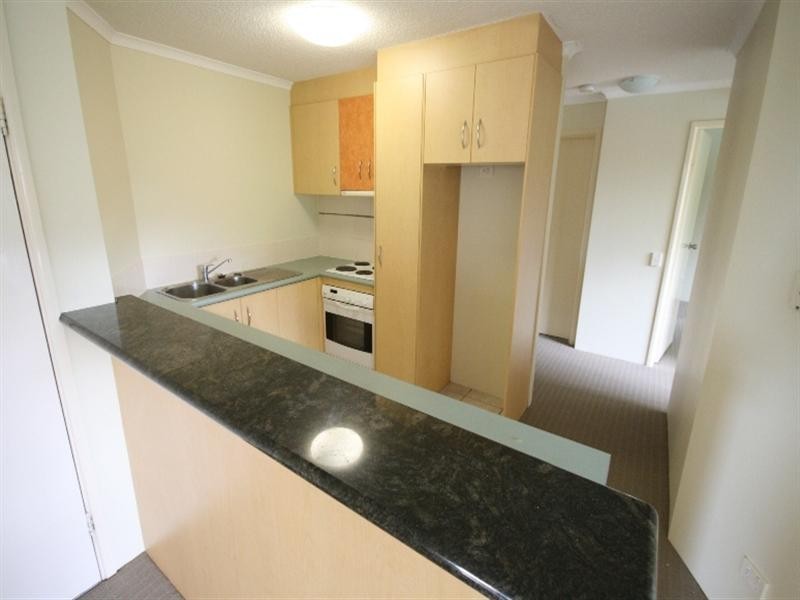 219 Wellington Road, Kangaroo Point QLD 4169