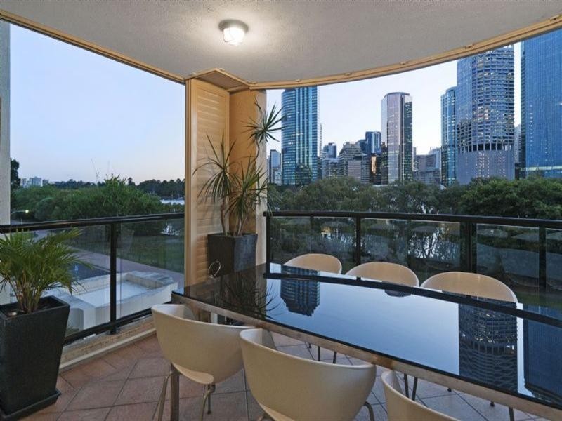 420/36 Macdonald Street, Kangaroo Point QLD 4169