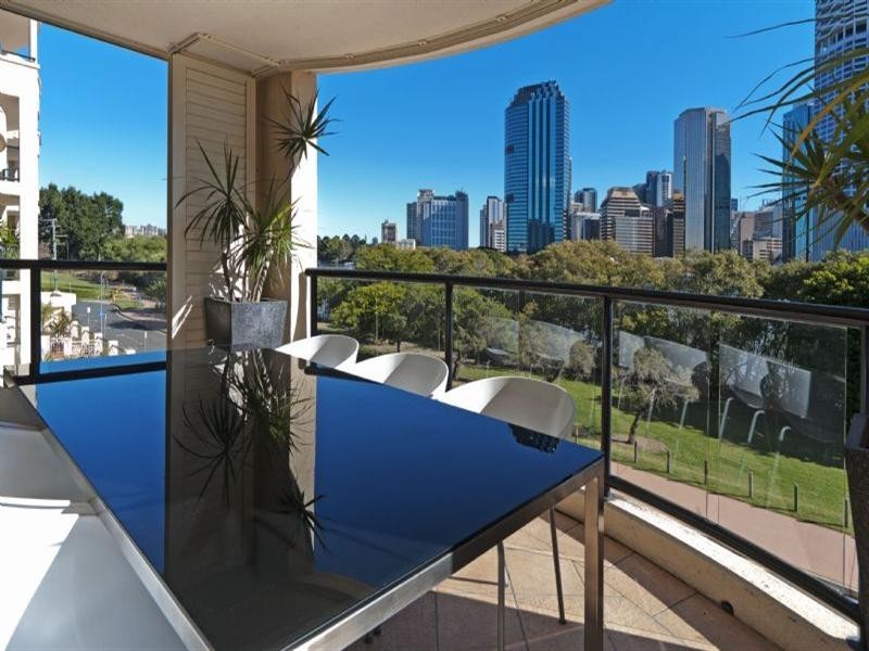 420/36 Macdonald Street, Kangaroo Point QLD 4169