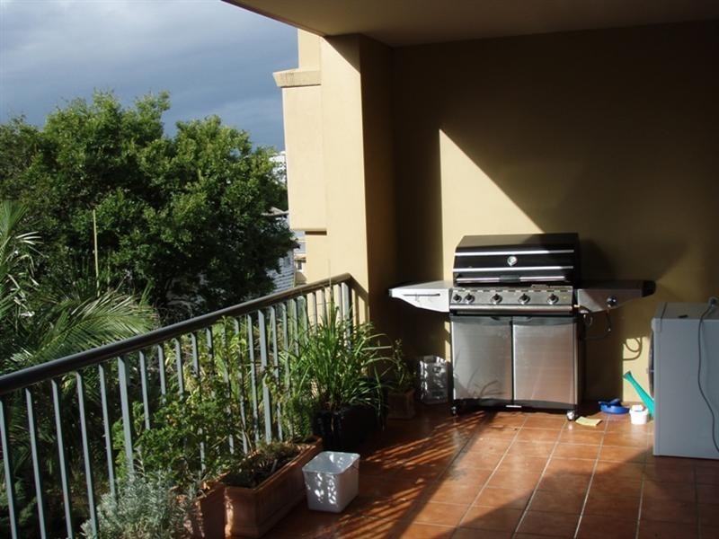 29 Bell Street, Kangaroo Point QLD 4169