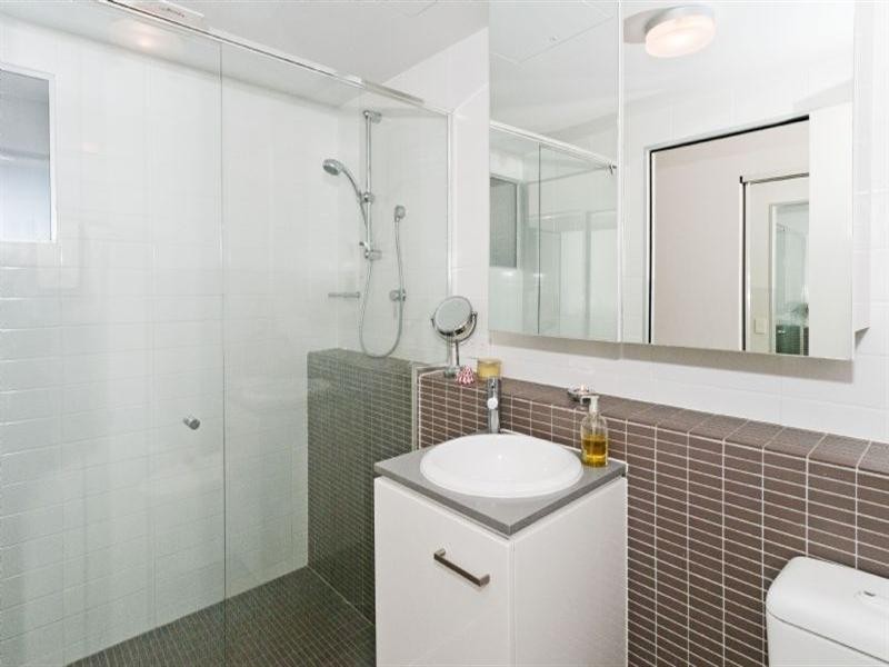 64/82 O’Connell Street, Kangaroo Point QLD 4169