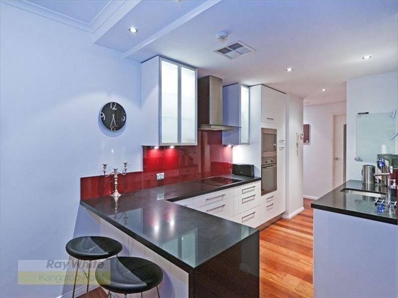 34/10 Goodwin Street, Kangaroo Point QLD 4169