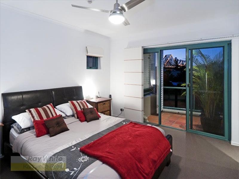 34/10 Goodwin Street, Kangaroo Point QLD 4169