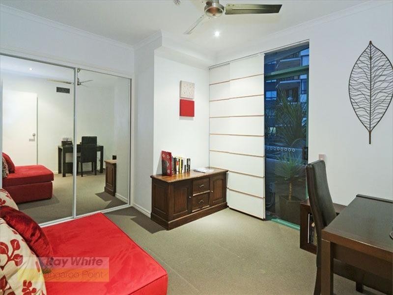 34/10 Goodwin Street, Kangaroo Point QLD 4169