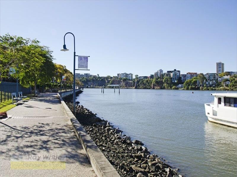 34/10 Goodwin Street, Kangaroo Point QLD 4169