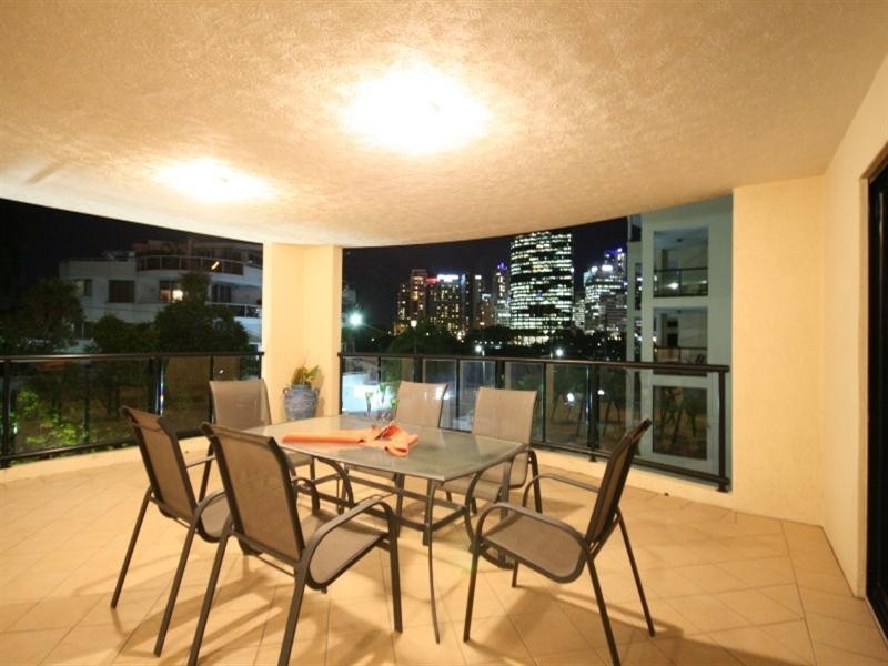 193 Main Street, Kangaroo Point QLD 4169