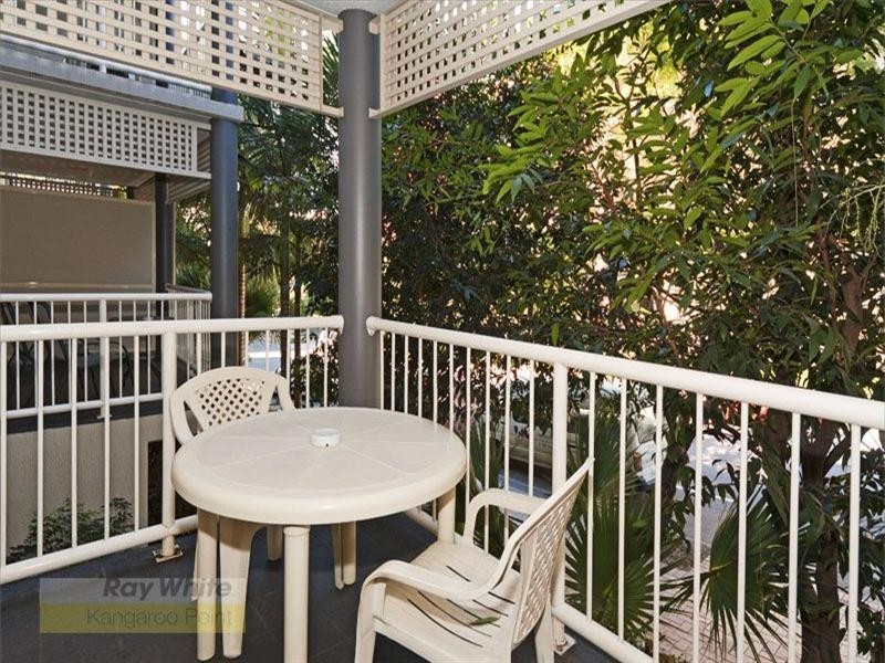 114/85 Deakin Street, Kangaroo Point QLD 4169